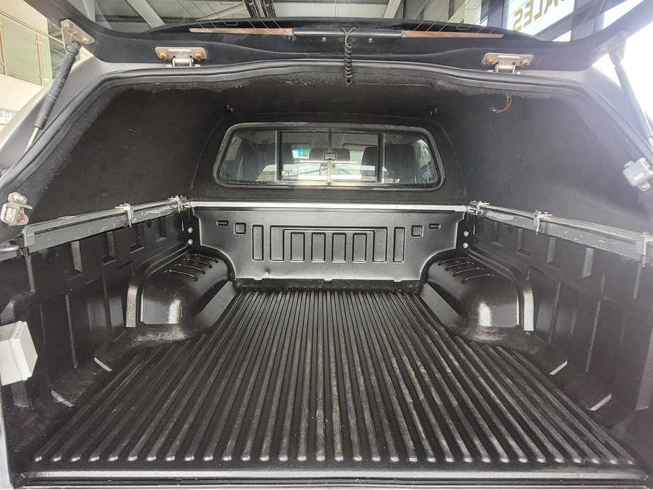 2018 Toyota Hilux 2.4L Diesel For Sale Images