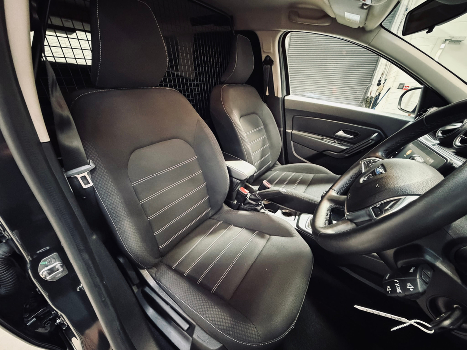 2023 Dacia Duster 1.5L Diesel For Sale Images