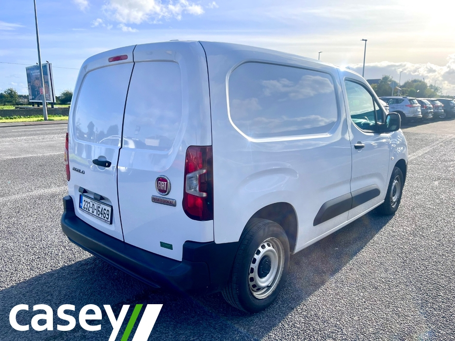2023 Fiat Doblo 1.5L Diesel For Sale Images