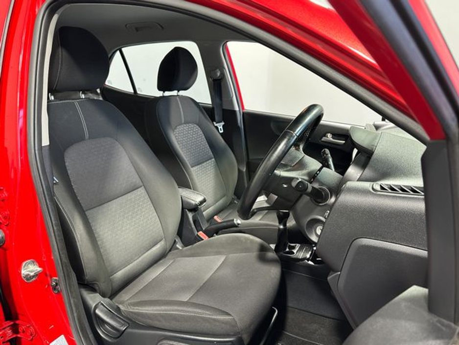 Kia Picanto 1.0 Petrol — thumbnail 9