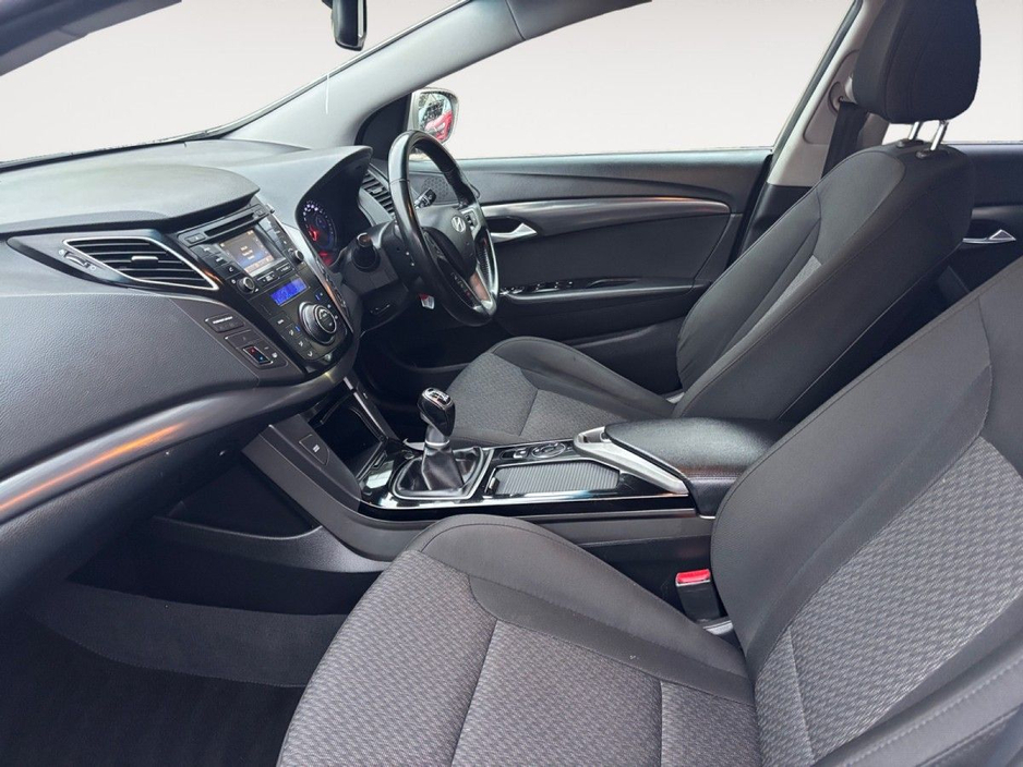 2016 Hyundai i40 1.7L Diesel For Sale Images