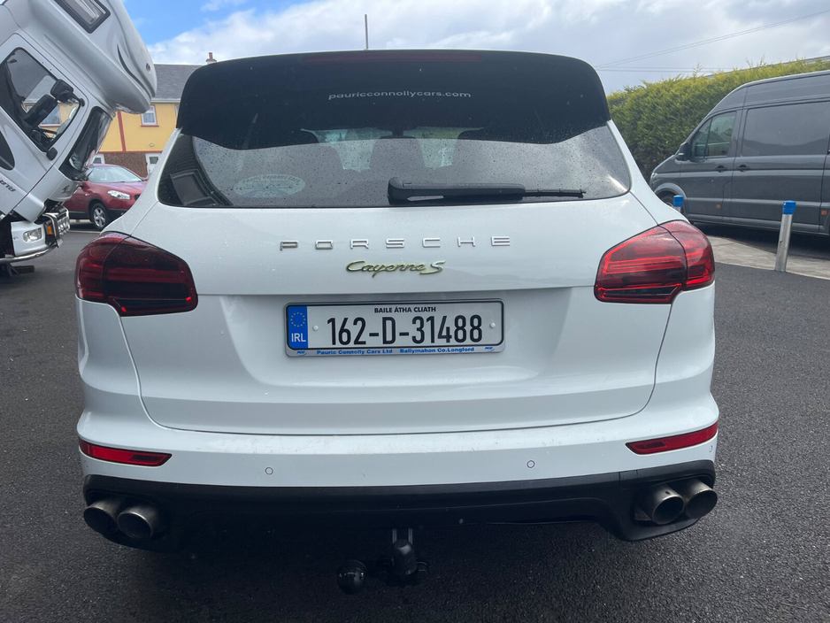 2016 Porsche Cayenne 3L Petrol Hybrid For Sale Images