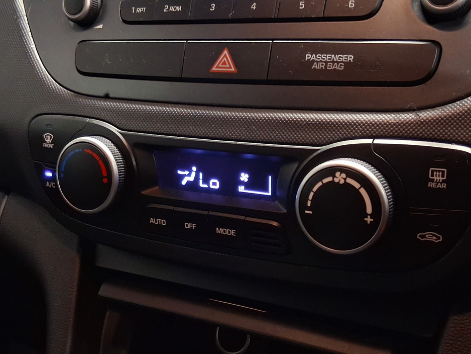 Hyundai i10 NCT MARCH 2028 — thumbnail 10