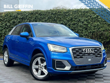 Audi Q2 SPORT 1.0 TFSI // APPLE...