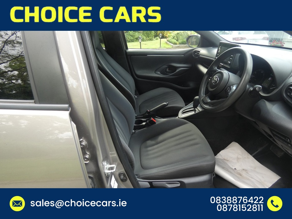 2021 Toyota Yaris 1.5L Hybrid For Sale Images