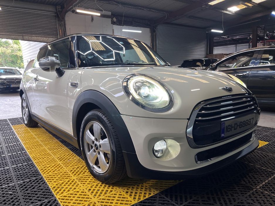 2016 MINI Hatch