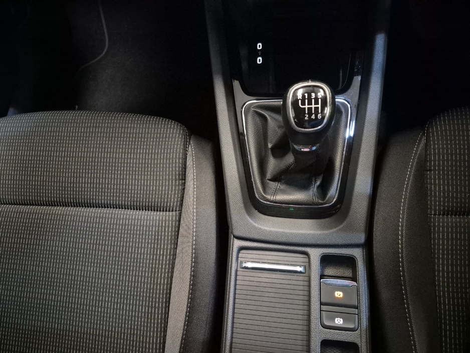 Skoda Octavia AMBITION 2.0 TDI 115HP 5DR — thumbnail 15