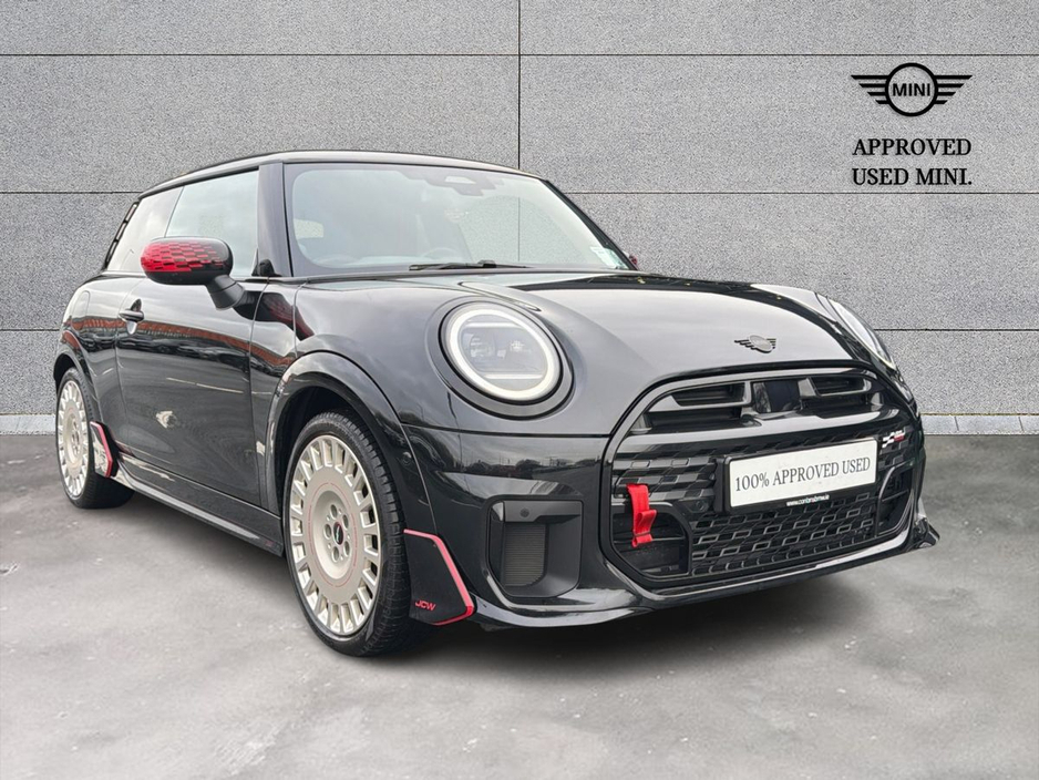 2025 MINI Hatch 2L Petrol For Sale Images