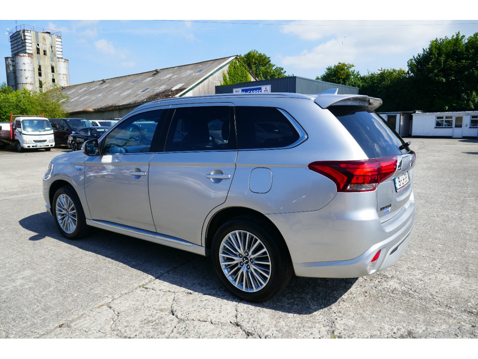 2019 Mitsubishi Outlander 2.4L Petrol Plug-in Hybrid For Sale Images