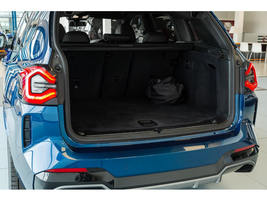 BMW iX3 M SPORT PRO, ROOF, COMFORT, TECH, HARMON KARDON — thumbnail 13