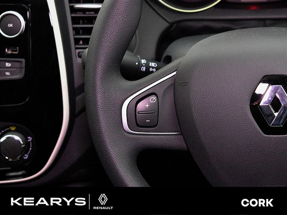 Renault Captur Play TCe 90 — thumbnail 16