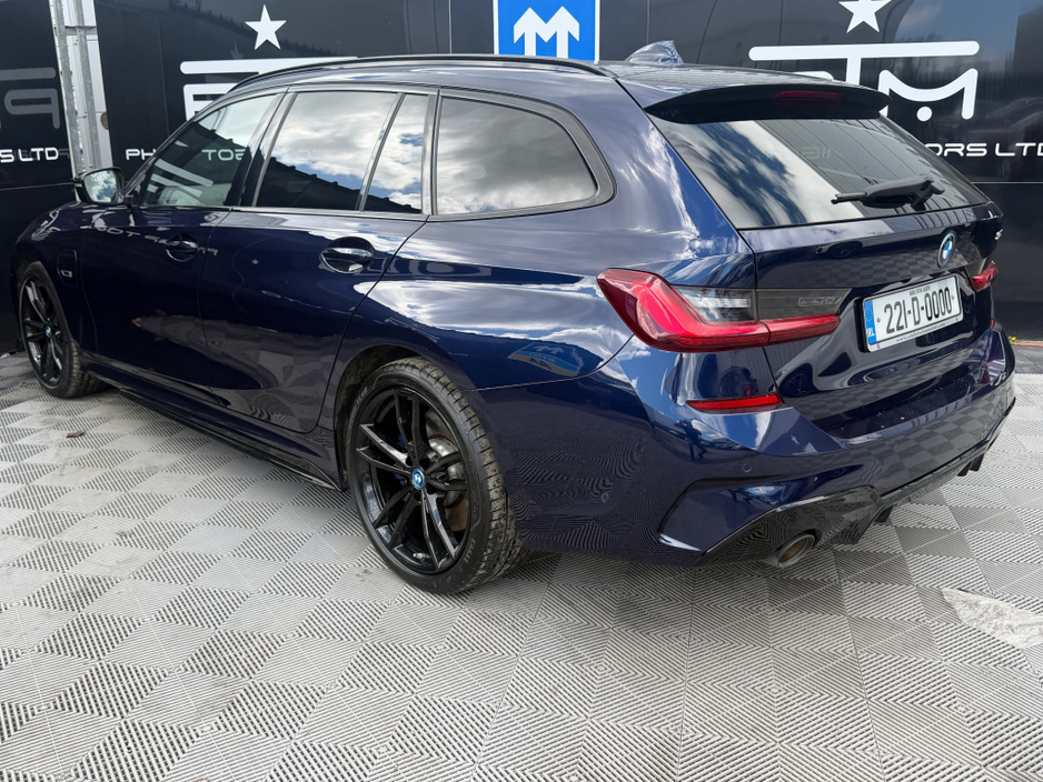 BMW 3 Series M SPORT PRO G21 Auto Pan Roof Tech Pack — thumbnail 7