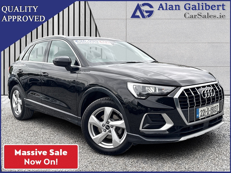 AUDI Q3