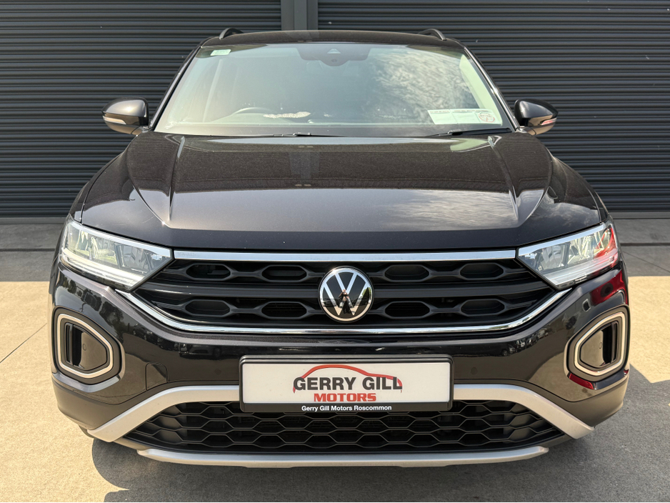 2023 Volkswagen T-Roc 2L Diesel For Sale Images
