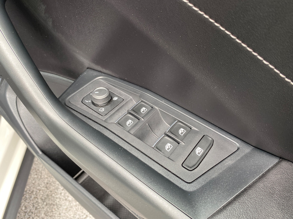 2024 Volkswagen T-Roc 2L Diesel For Sale Images