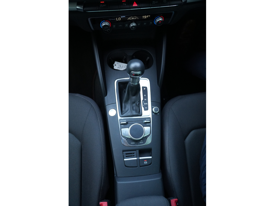 Audi A3 1.4 TSI SPECIAL EDITION 5DR HATCHBACK  AUTO  //  STUNNING CAR // BUY WITH CONFIDENCE AA AND SIMI APPROVED DEALER 2026 // FINANCE ARRANGED // ALL TRADE INS WELCOME // WELL WORTH VIEWING // — thumbnail 14