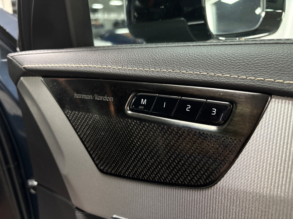 2021 Volvo XC90 2L Petrol Plug-in Hybrid For Sale Images