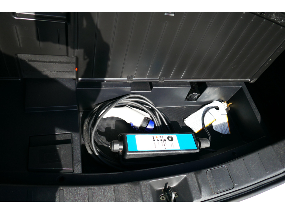 2017 Mitsubishi Outlander 2L Petrol Plug-in Hybrid For Sale Images