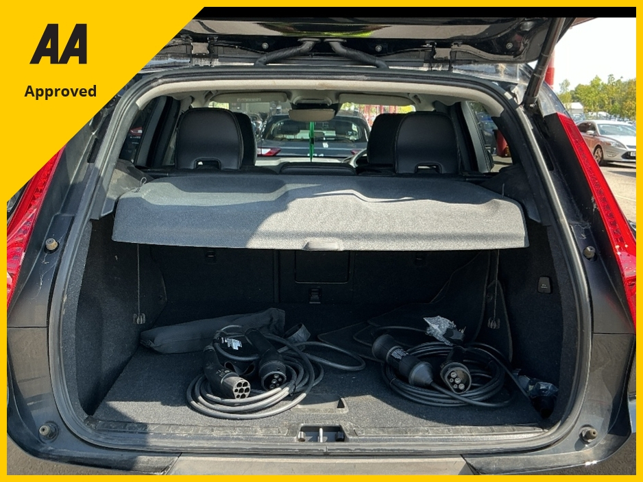 2022 Volvo XC40 1.5L Petrol Plug-in Hybrid For Sale Images