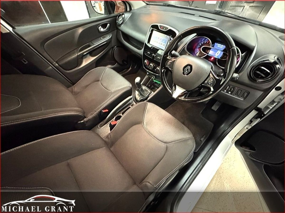 2014 Renault Clio 1.1L Petrol For Sale Images