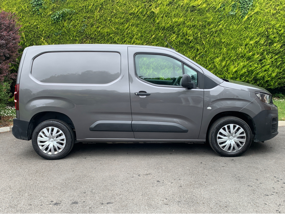2021 Peugeot Partner 1.5L Diesel For Sale Images