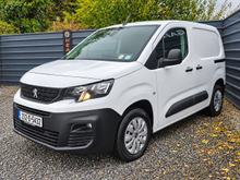 2023 Peugeot Partner 1.5L Diesel For Sale Images