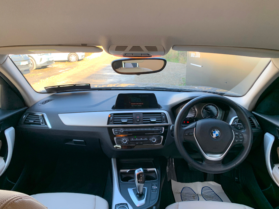 BMW 1 Series 116D SE AUTOMATIC // GREAT CONDITION // FULL SERVICE HISTORY // LEATHER, SAT NAV AND PARKING SENSORS // €200 ROAD TAX // 07/28 NCT // — thumbnail 13