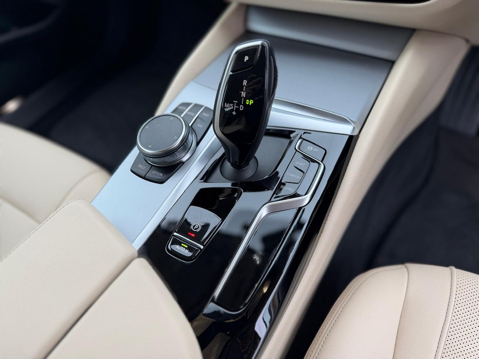 2023 BMW 5 Series 2L Diesel For Sale Images