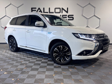 Mitsubishi Outlander 2.0 GX5HS PHEV 200BHP // PAN SUNROOF // HIGH SPEC