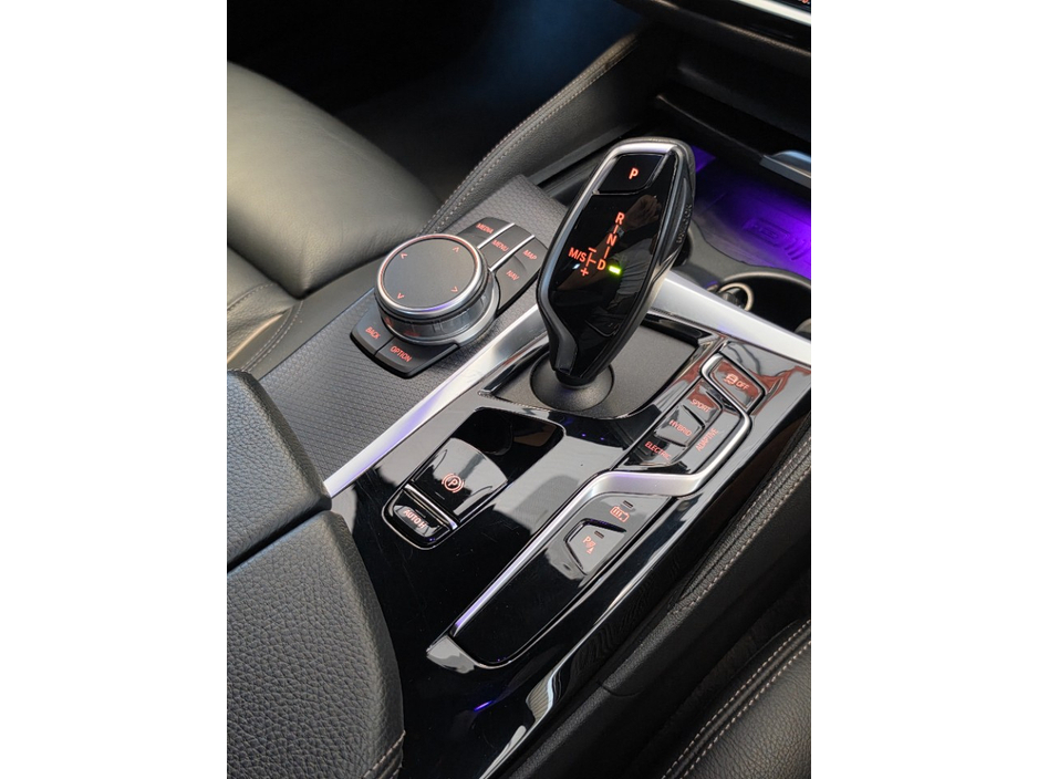 2021 BMW 5 Series 2L Petrol Plug-in Hybrid For Sale Images