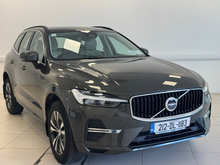 Volvo XC60 B4 (197hp) AWD Momentum Auto