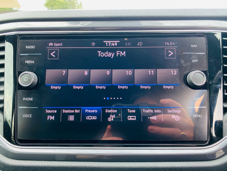 2021 Volkswagen T-Roc 2L Diesel For Sale Images