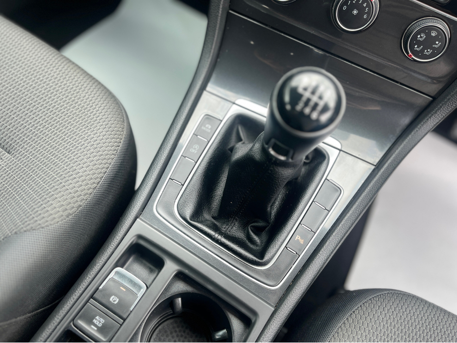 2018 Volkswagen Golf 1.4L Petrol For Sale Images