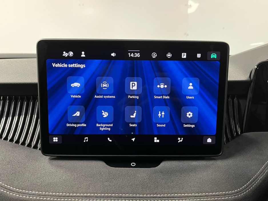 Skoda Superb Sportline DSG 2.0TDI 150BHP - Reversing Camera - Ambient Lighting - Climate Control - Electric Heated Memory Seats - Keyless Start - Apple CarPlay/Android Auto — thumbnail 16