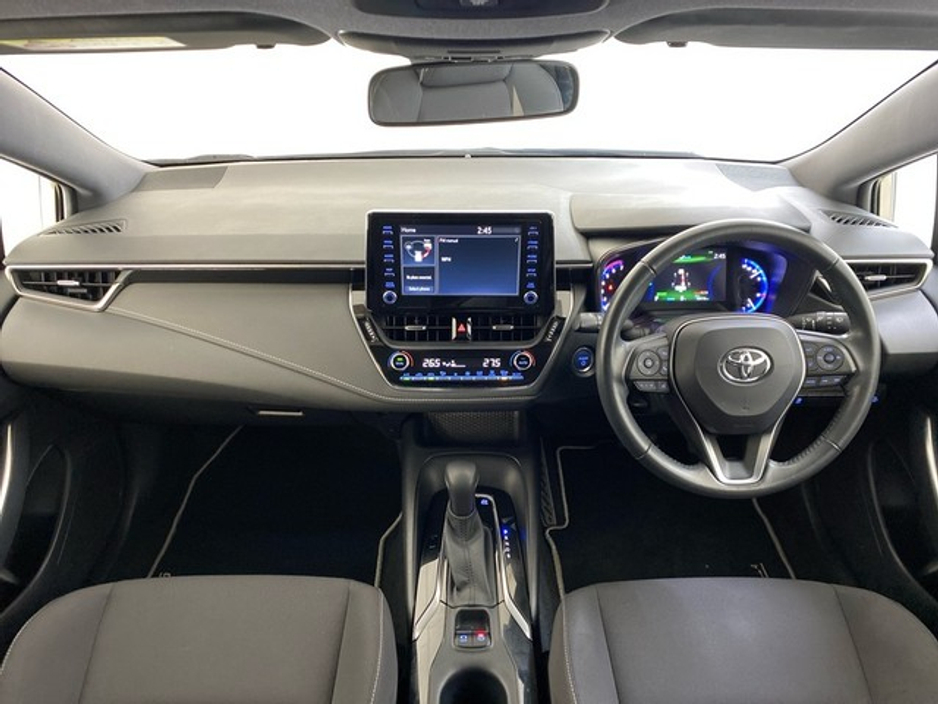 Toyota Corolla Luna Hatchback Hybrid — thumbnail 8