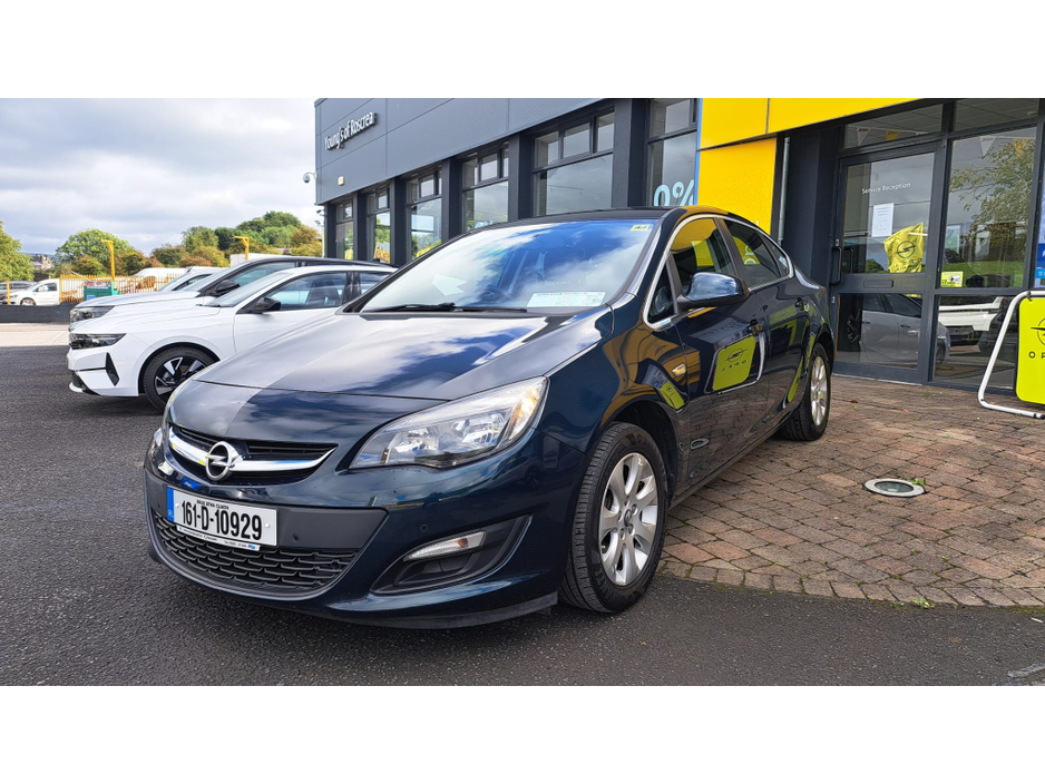 Opel Astra 1.6 CDTI 136PS 4DR AUTO — thumbnail 2