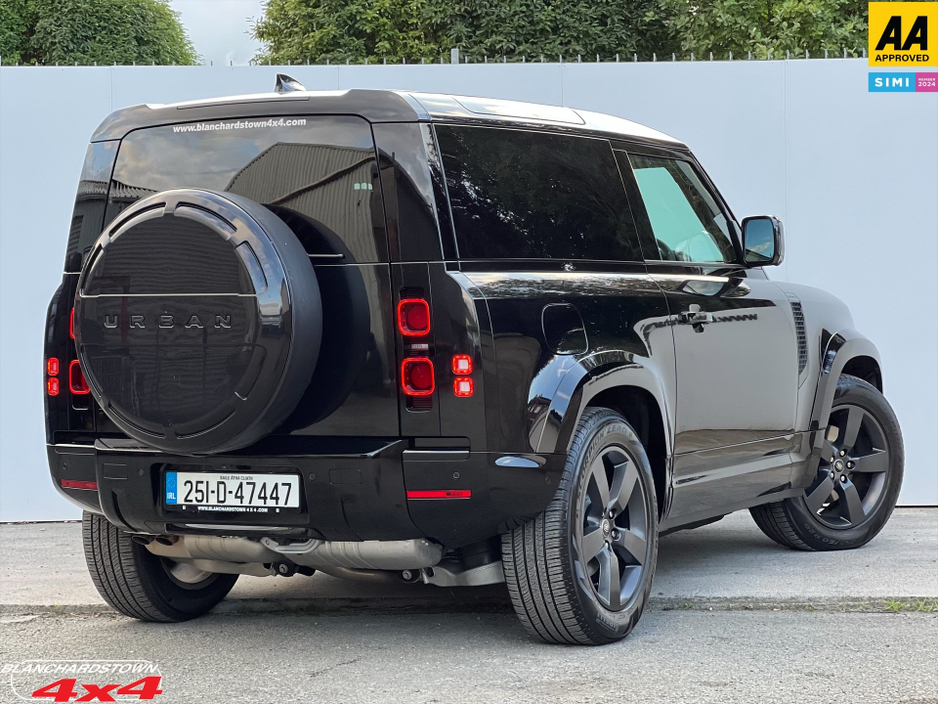 2025 Land Rover Defender 3.0L Diesel For Sale Images