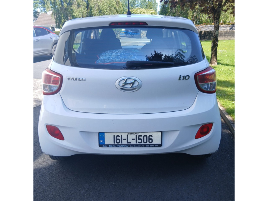 Hyundai i10 MANUAL DELUXE 4DR — thumbnail 2