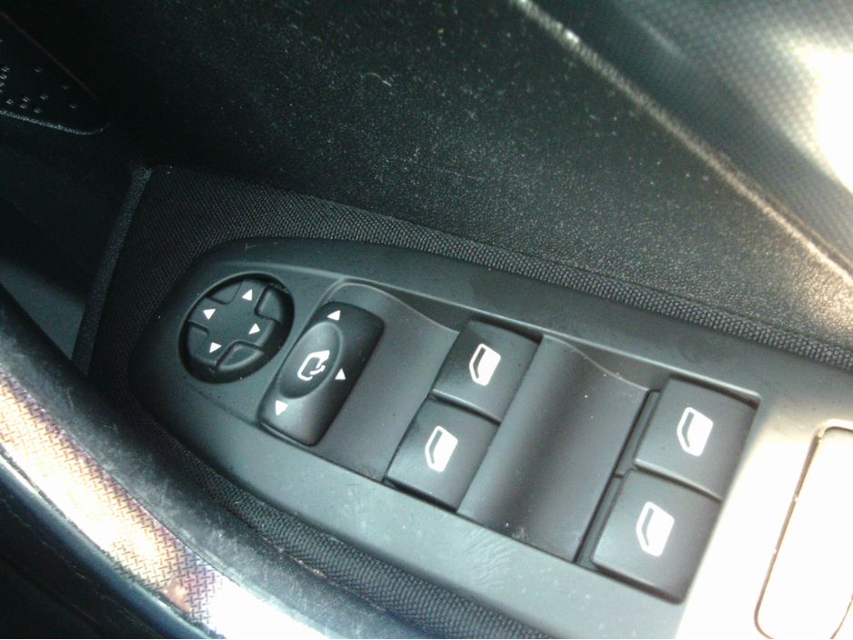 2016 Peugeot 2008 1.2L Petrol For Sale Images