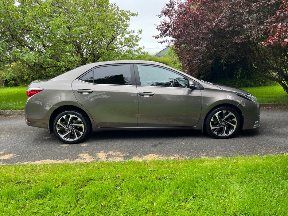 2017 Toyota Corolla 1.4L Diesel For Sale Images