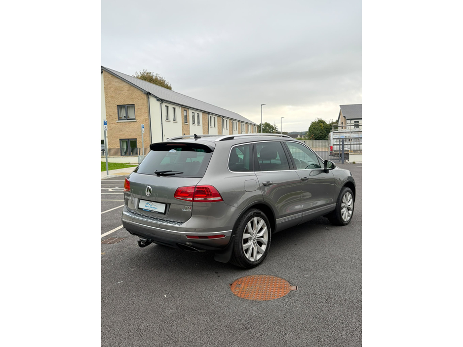 2016 Volkswagen Touareg 3L Diesel For Sale Images