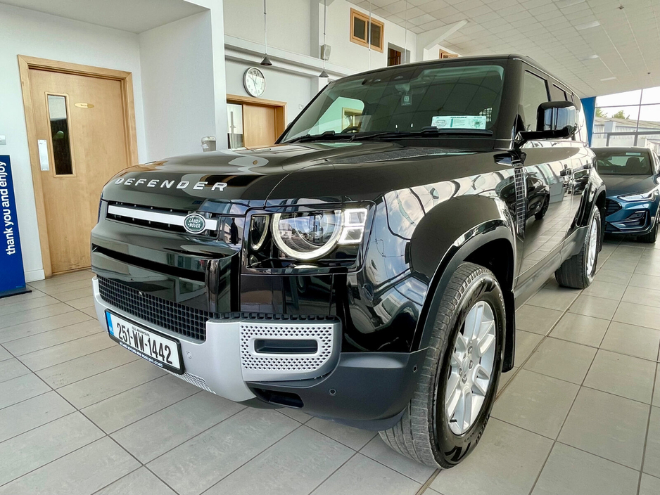 2025 Land Rover Defender 3L Diesel For Sale Images