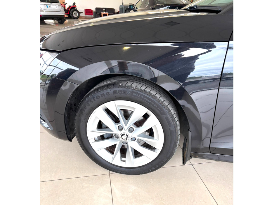 2023 Skoda Octavia 2L Diesel For Sale Images