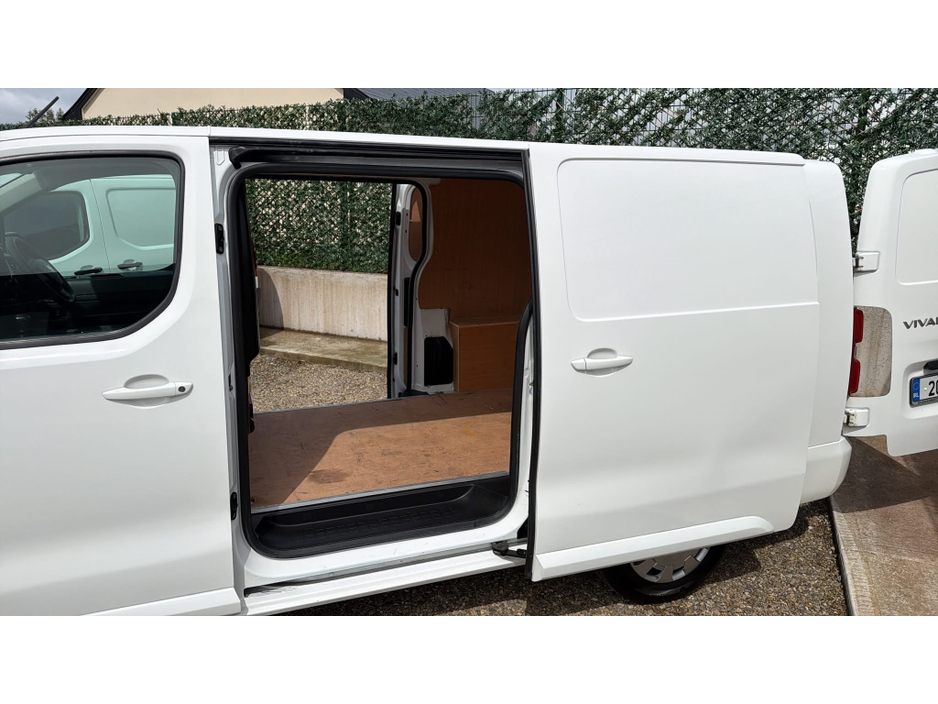 2020 Vauxhall Vivaro 1.5L Diesel For Sale Images