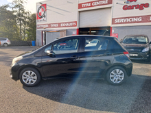 2011 Toyota Yaris 1L Petrol For Sale Images