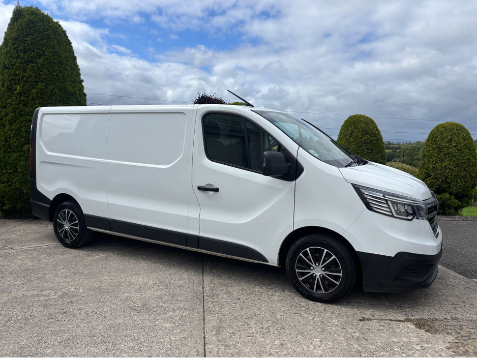 2023 Renault Trafic 2L Diesel For Sale Images