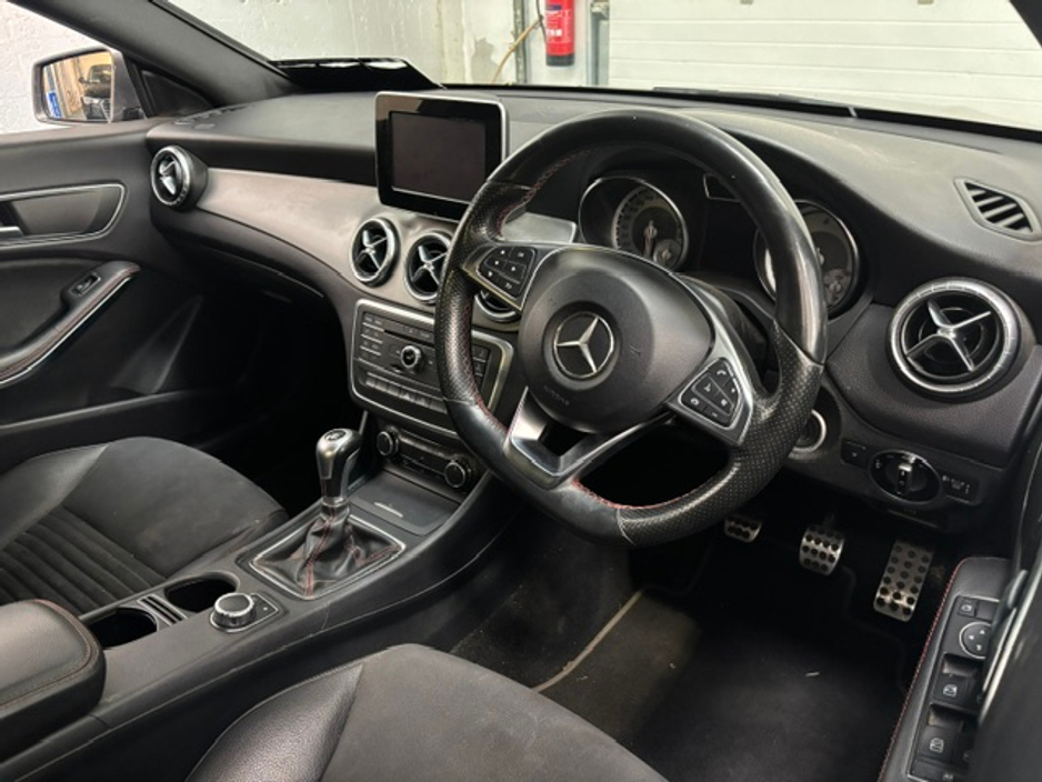 2015 Mercedes-Benz CLA Class 2.1L Diesel For Sale Images