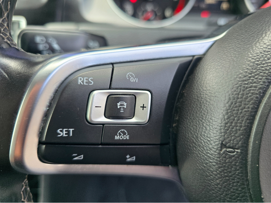 2016 Volkswagen Golf 2.0L Diesel For Sale Images