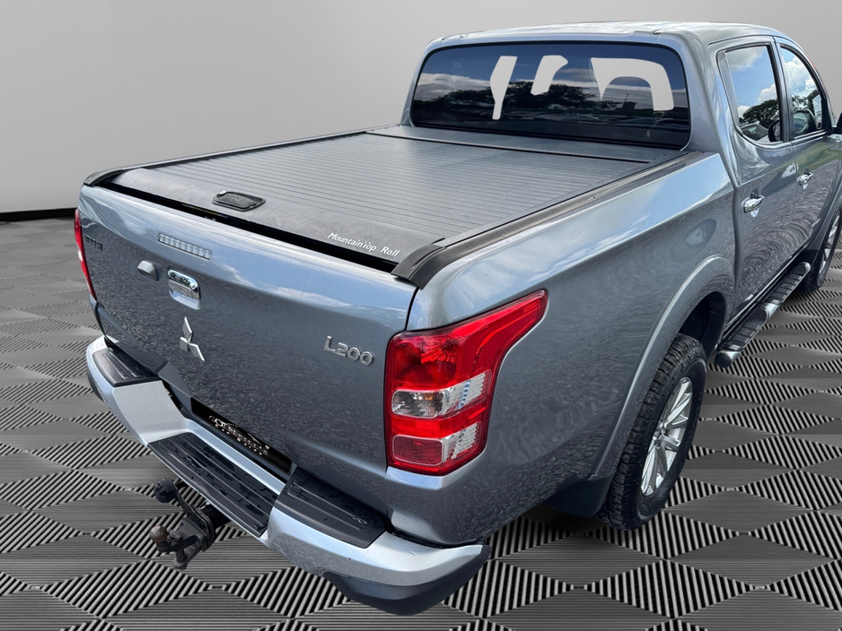 2016 Mitsubishi L200 2.4L Diesel For Sale Images