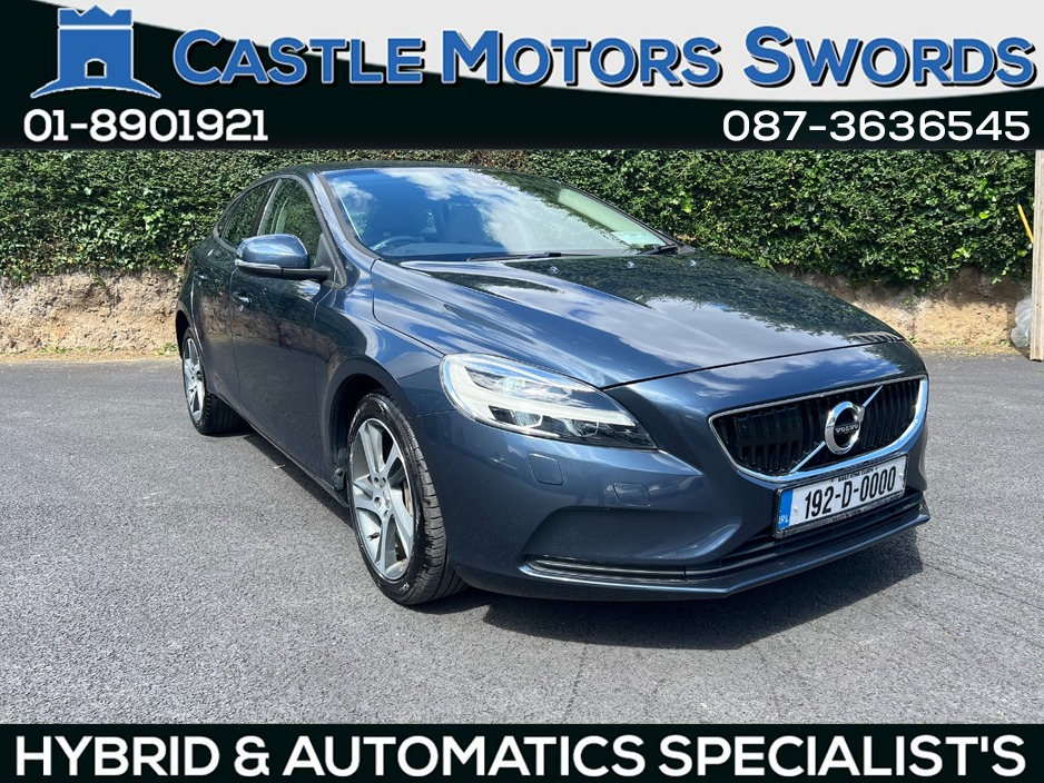 Used Volvo V40 2019 in Dublin